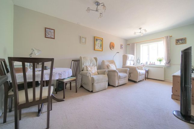 Flat 34, Wharf Court, Spa Road, Melksham photo 2