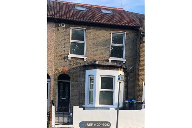 Room to rent in Derby Road, Croydon