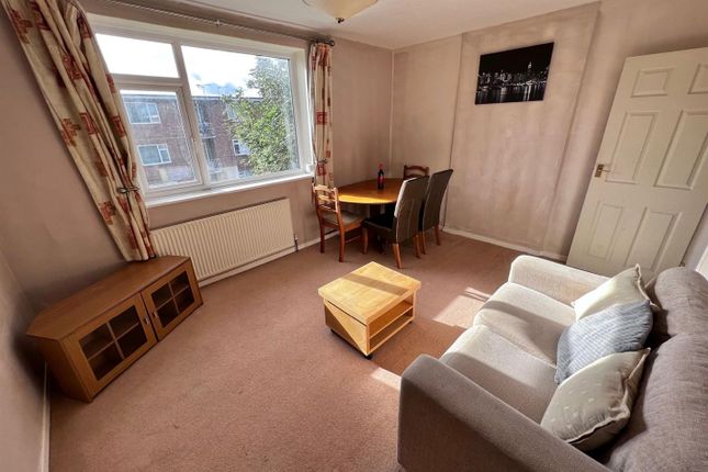 Flat 15, 61, Sunbury Road, Coventry photo 3