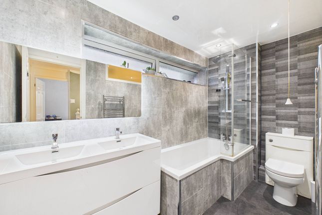 48 Clover Hill, Newcastle Upon Tyne photo 4
