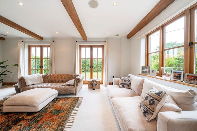 The Barn, Mays Green, Cobham photo 4