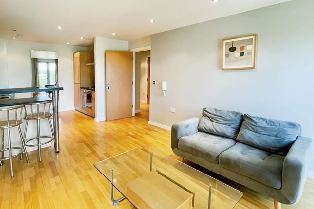 2-bed flat on 14, ELBA, GOTTS ROAD,, WEST YORKSHIRE, £185,000