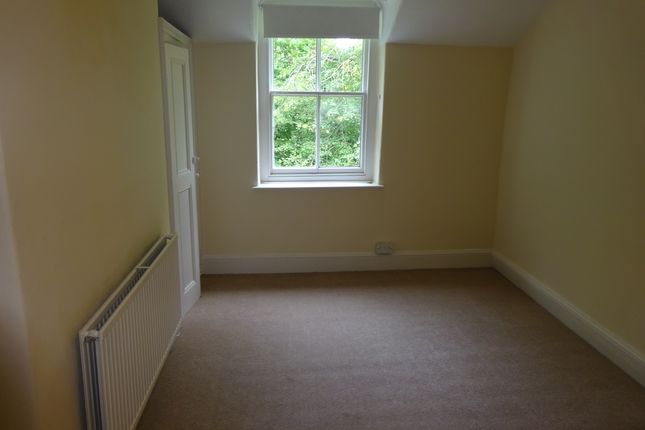 Flat to rent in St. Johns Road, Buxton