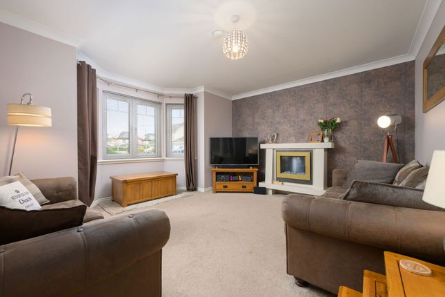 1 Goosedubs Place, Falkirk photo 2