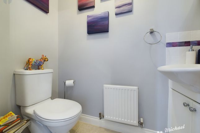 Town house for sale in Rose Terrace, Waddesdon