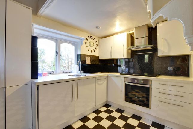 1 Furnace Cottages, Furnace Lane Broad Oak, Rye photo 3
