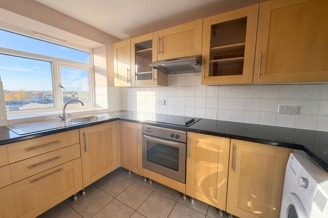 10 Windsor Court, Sidcup photo 2