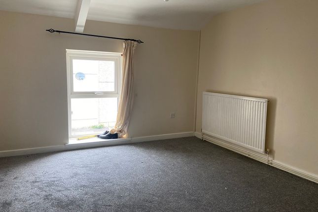 33 Glanmor Road, Llanelli photo 3