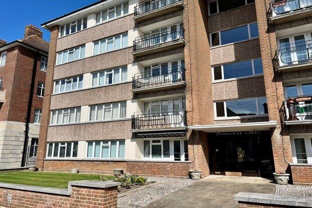 Flat to rent in Ashbourne Court, Eastbourne