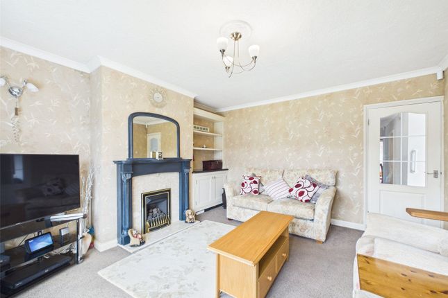 1, Mostham Place, Gloucester photo 2