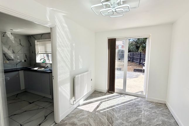 2, Rainham photo 4