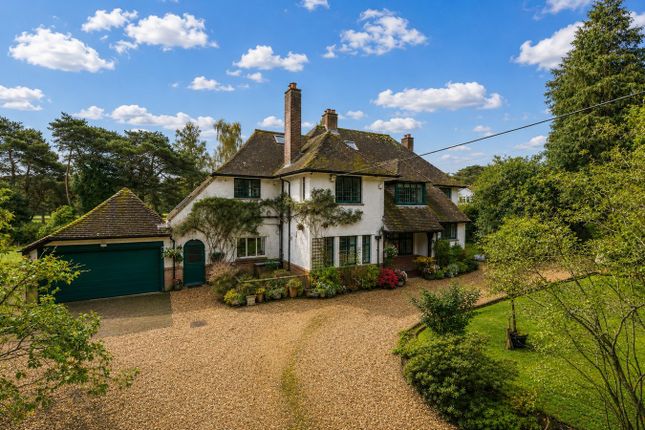 The Choughs, Golf Links Road, Ferndown photo 2