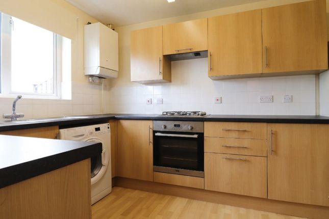 22, Laburnum Way, St Ives photo 2