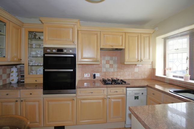 3 Cardinal Way, Rainham photo 4