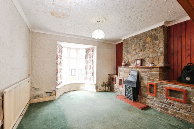 13, Blenheim Road, Abertillery photo 4
