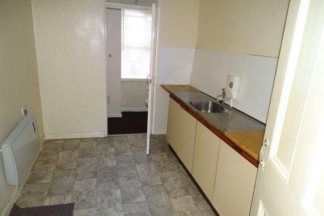 251 Flat 2,, Prestwood Road, Wolverhampton photo 5