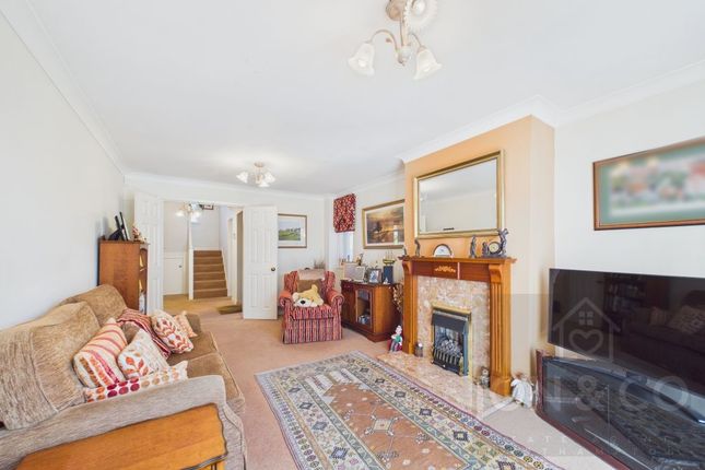 4, The Paddocks, Northampton photo 3