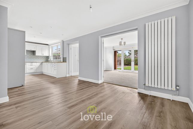 13 Carmen Crescent, Grimsby photo 2