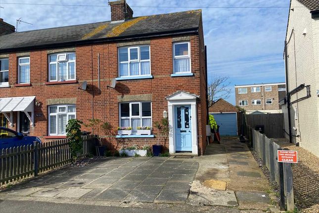 2-bed house on 97, Old Road, Frinton on sea, £299,995