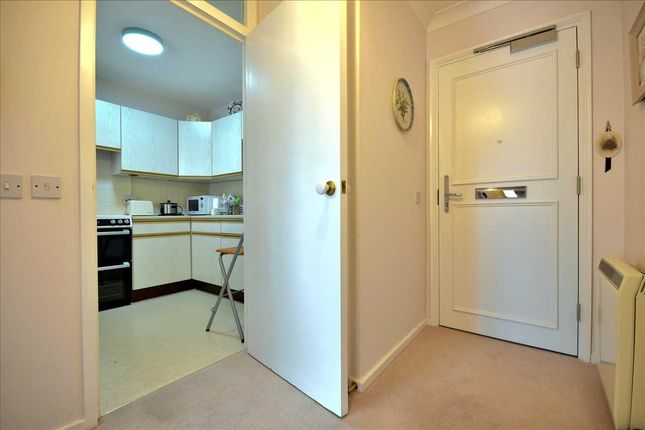 22, Kingfisher Lodge, The Dell, Chelmsford photo 4