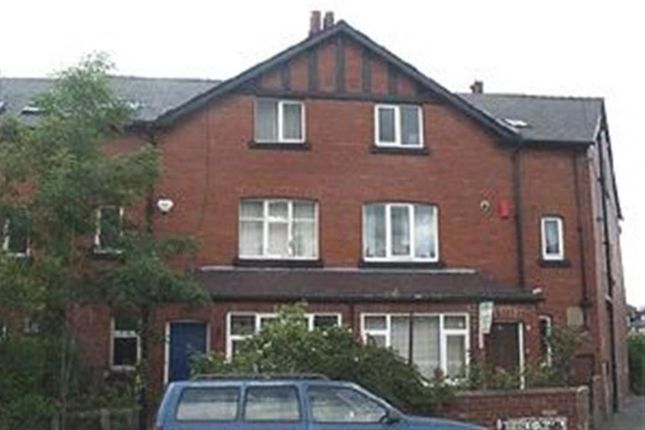 Terraced house to rent in Hessle Walk, Leeds