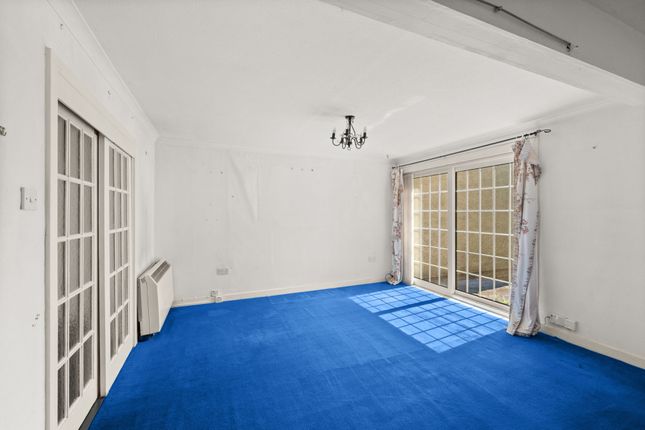 7 Stracathro Terrace, Dundee photo 3