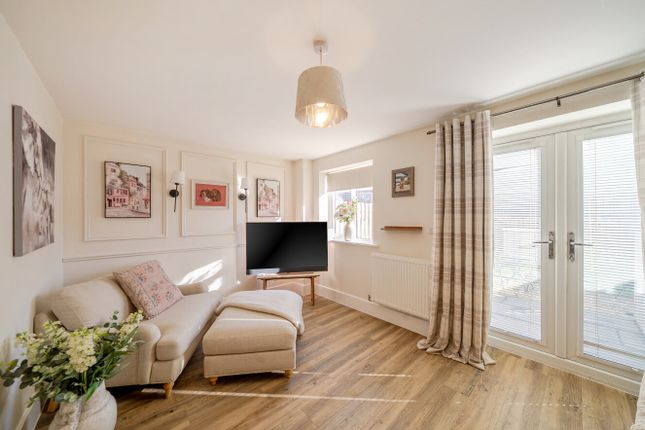25, Bolton Drive, Keighley photo 3