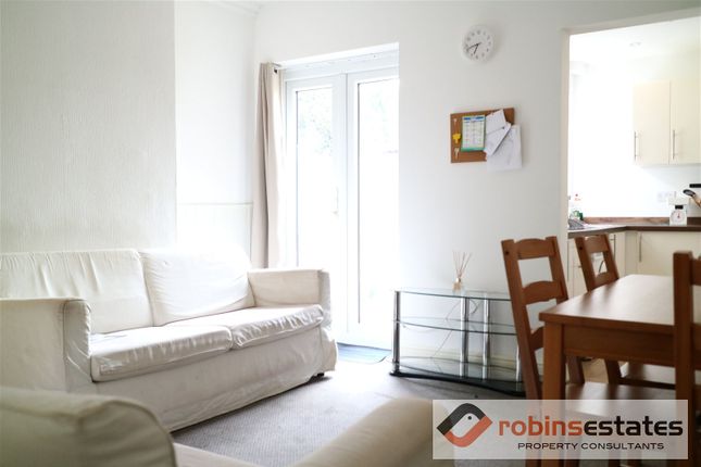 Semi-detached house to rent in Abbey Road, Beeston, Nottingham