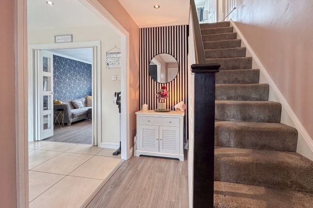 59, Redwood Avenue, Reading photo 2