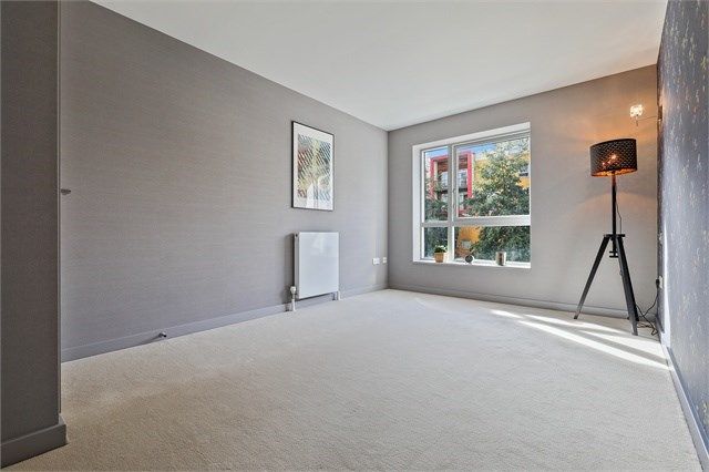 Flat to rent in Newton Lodge, West Parkside, London