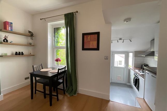Thumbnail Flat for sale in Brading Road, Brighton, East Sussex