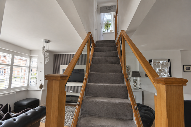 17, Rainow Avenue, Droylsden photo 3