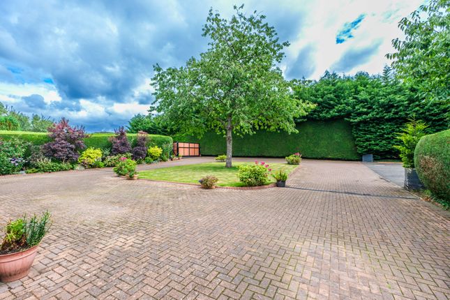 10 Tait Walk, Crossford photo 2