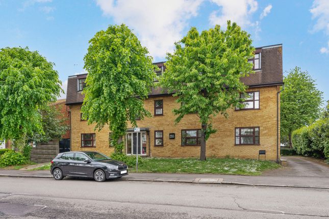 Thumbnail Flat to rent in Holly Lodge, 150 Coombe Lane