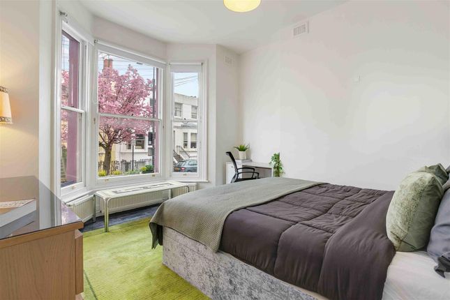 20, Eustace Road, London photo 2