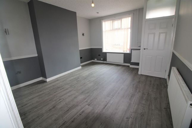 130 Holland Street, Bolton photo 2