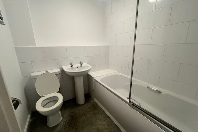 Gressingham Grove, Coventry photo 4