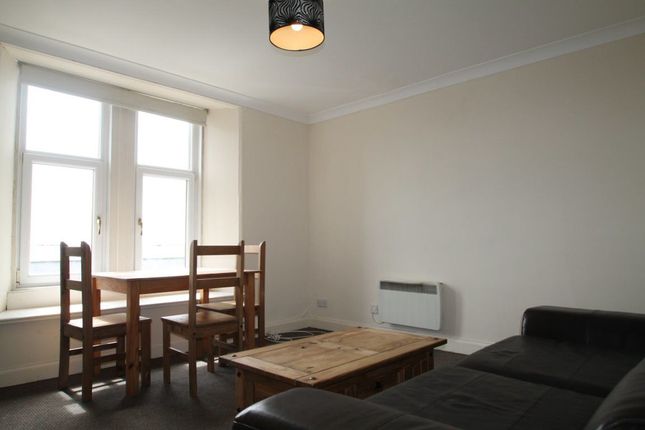Thumbnail Flat to rent in West Lyon Street, Dundee