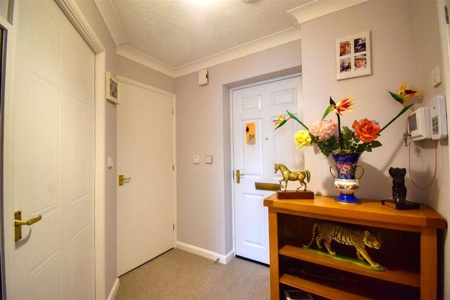 Flat for sale in Hammond Court, Connaught Avenue, Frinton On Sea