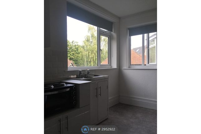 Flat, Kenwood Park Road, Sheffield photo 3