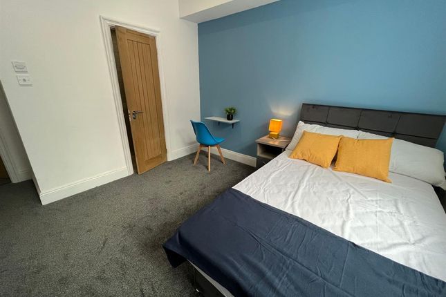 (Room 3) 64 Cavendish Road, Leicester photo 2