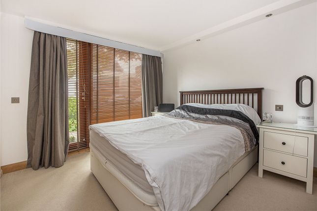 Flat for sale in Rivermead Close, Teddington