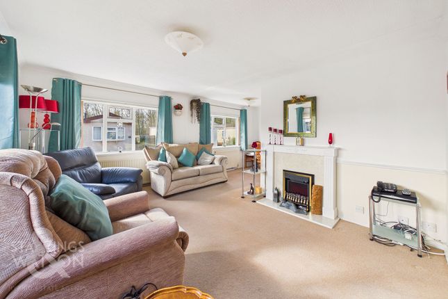 5 Waveney Park Stuston Road, Diss photo 2