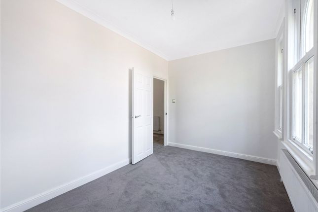 Flat for sale in Bromley Grove, Bromley