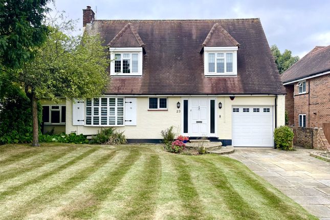 Thumbnail Detached house to rent in Calder Avenue, Brookmans Park, Hertfordshire