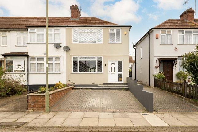 Thumbnail Terraced house for sale in Brent Park Road, London