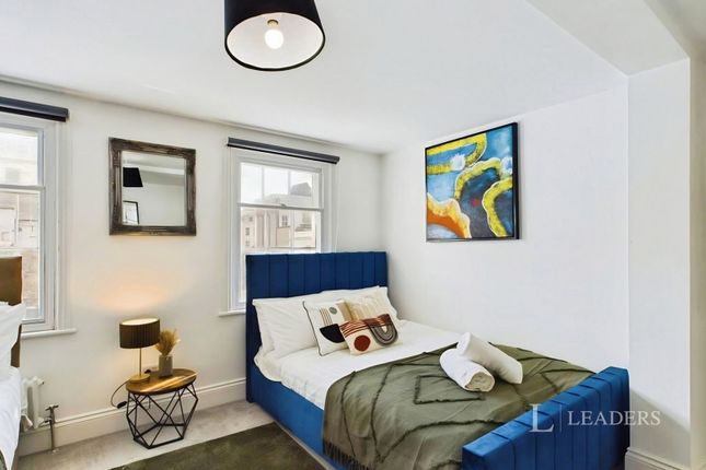 Flat 2, 34-36, St. Georges Road, East Sussex photo 5