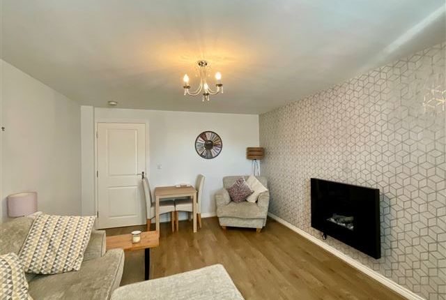 26, Doveholes Drive, Sheffield photo 4