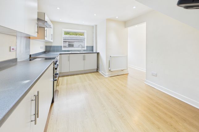 Summerwood Place, Dronfield photo 3