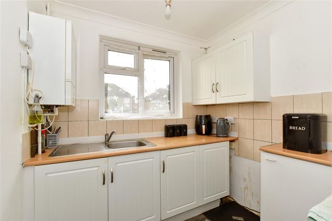 Maisonette for sale in Cornwall Road, Ventnor, Isle Of Wight